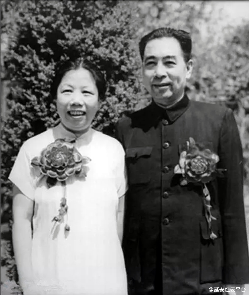 1120267530_14838616422971n_副本.png