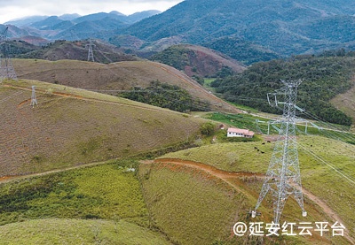 巴西里约热内卢美丽山特高压直流输电二期项目输电线路（无人机照片）。.jpg