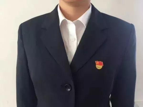 正确的佩戴方法.jpg